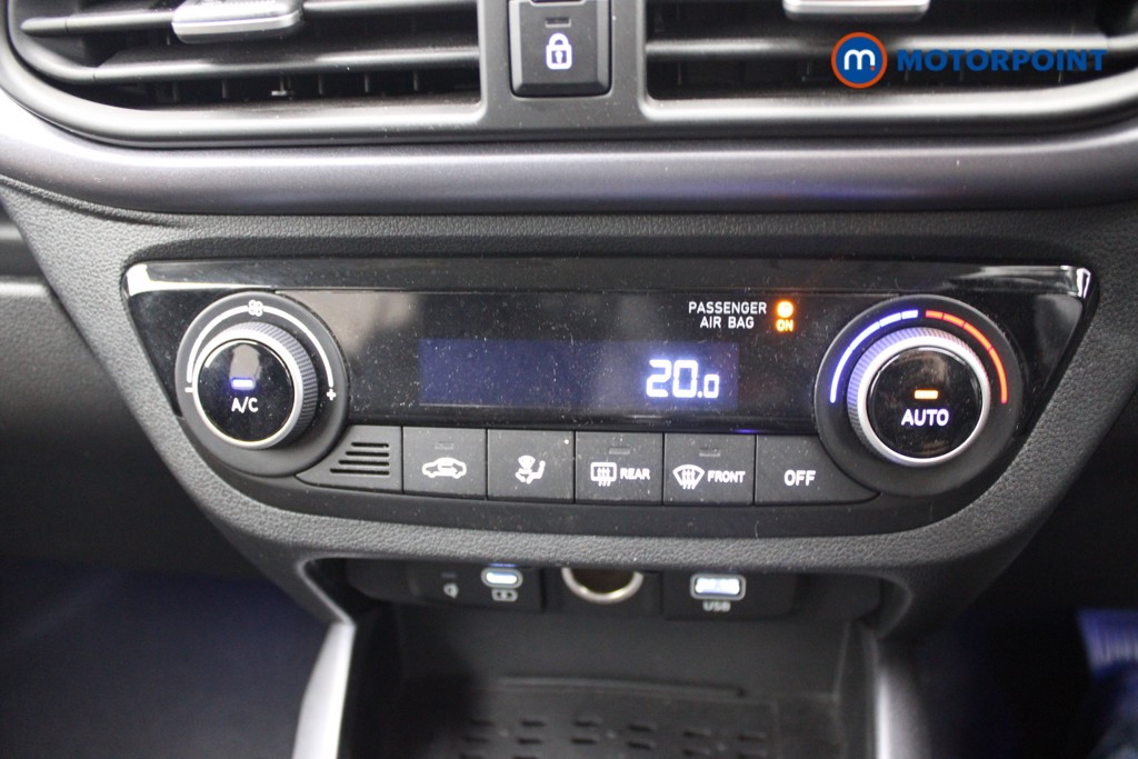 Hyundai I10 Premium Automatic Petrol Hatchback - Stock Number (1547309) - 9th supplementary image