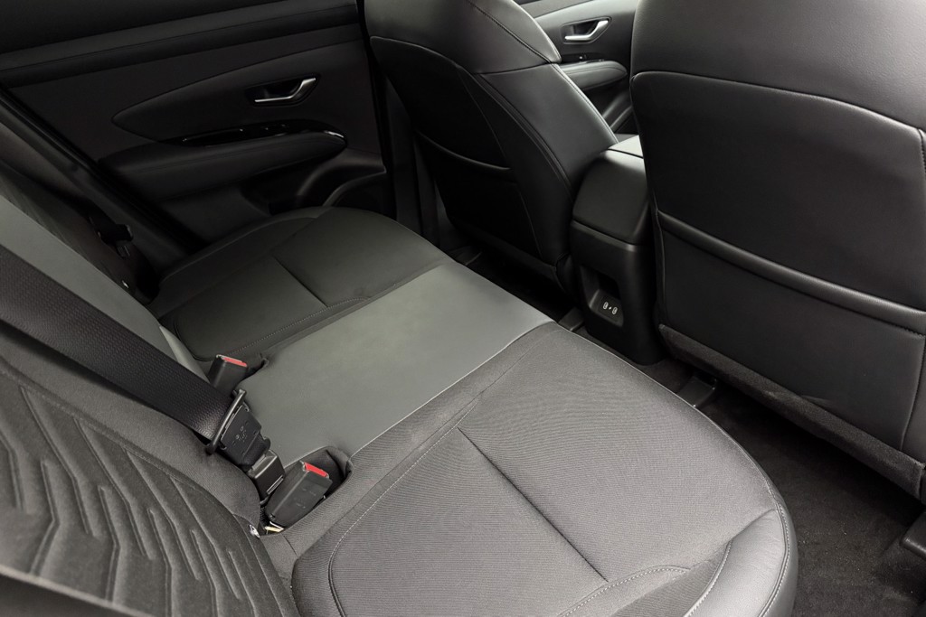 Hyundai Tucson Premium Automatic Petrol-Electric Hybrid SUV - Stock Number (1547552) - 18th supplementary image