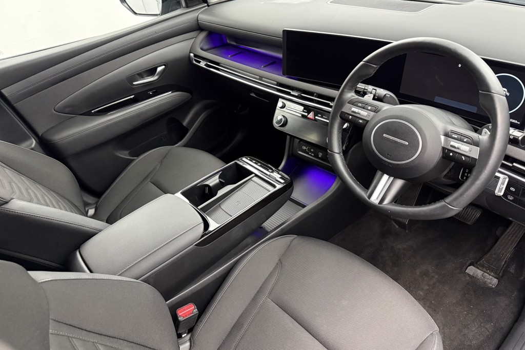 Hyundai Tucson Premium Automatic Petrol-Electric Hybrid SUV - Stock Number (1547552) - 1st supplementary image