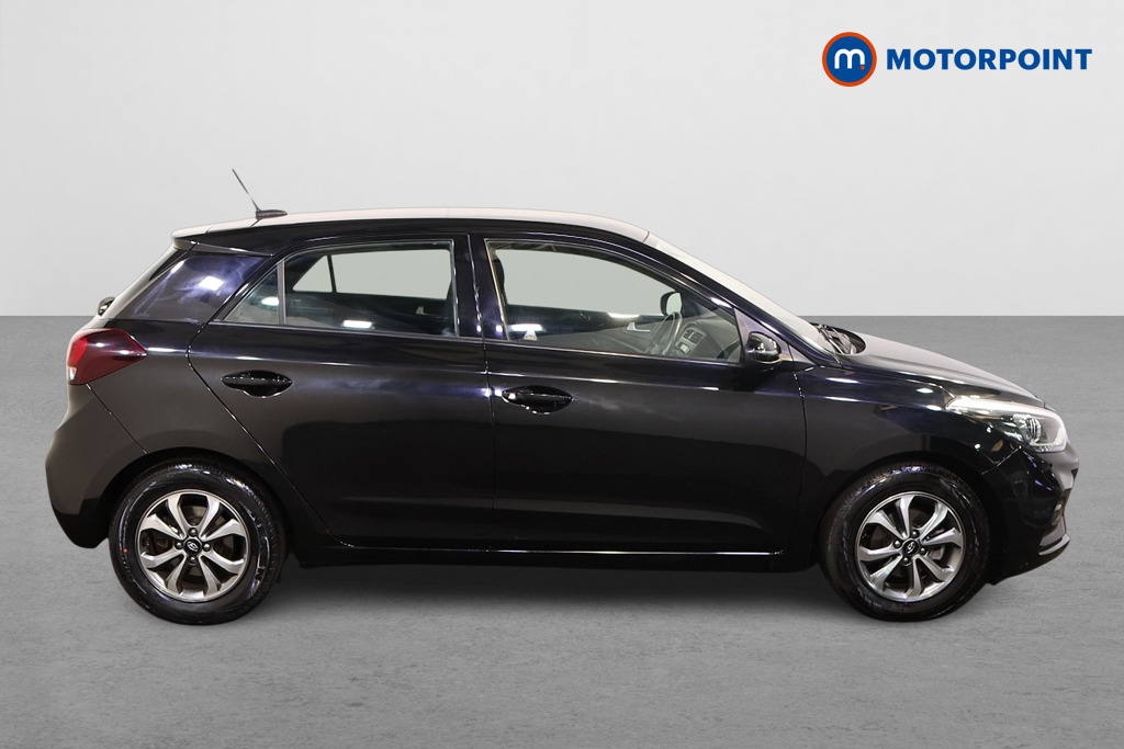 Hyundai I20 SE Manual Petrol Hatchback - Stock Number (1547694) - Drivers side