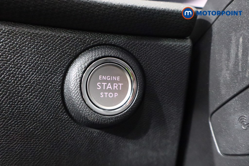 Vauxhall Astra Ultimate Manual Petrol Hatchback - Stock Number (1547834) - 16th supplementary image
