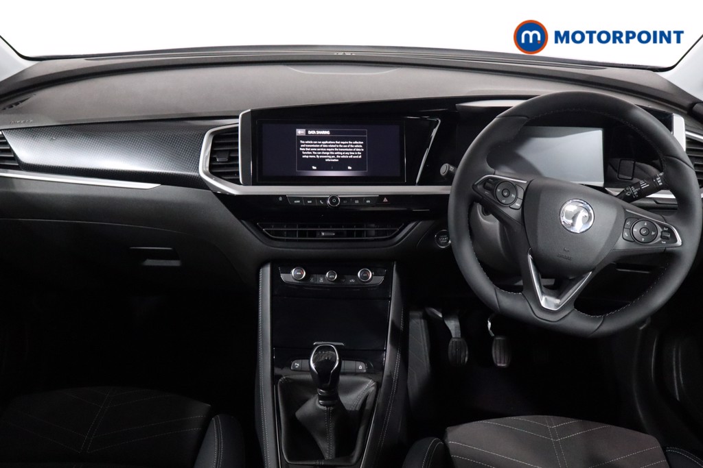 Vauxhall Grandland Ultimate Manual Petrol SUV - Stock Number (1547856) - 1st supplementary image