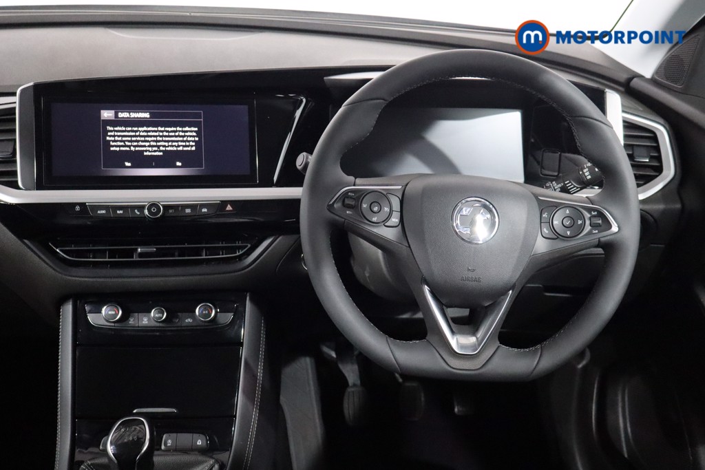 Vauxhall Grandland Ultimate Manual Petrol SUV - Stock Number (1547872) - 3rd supplementary image