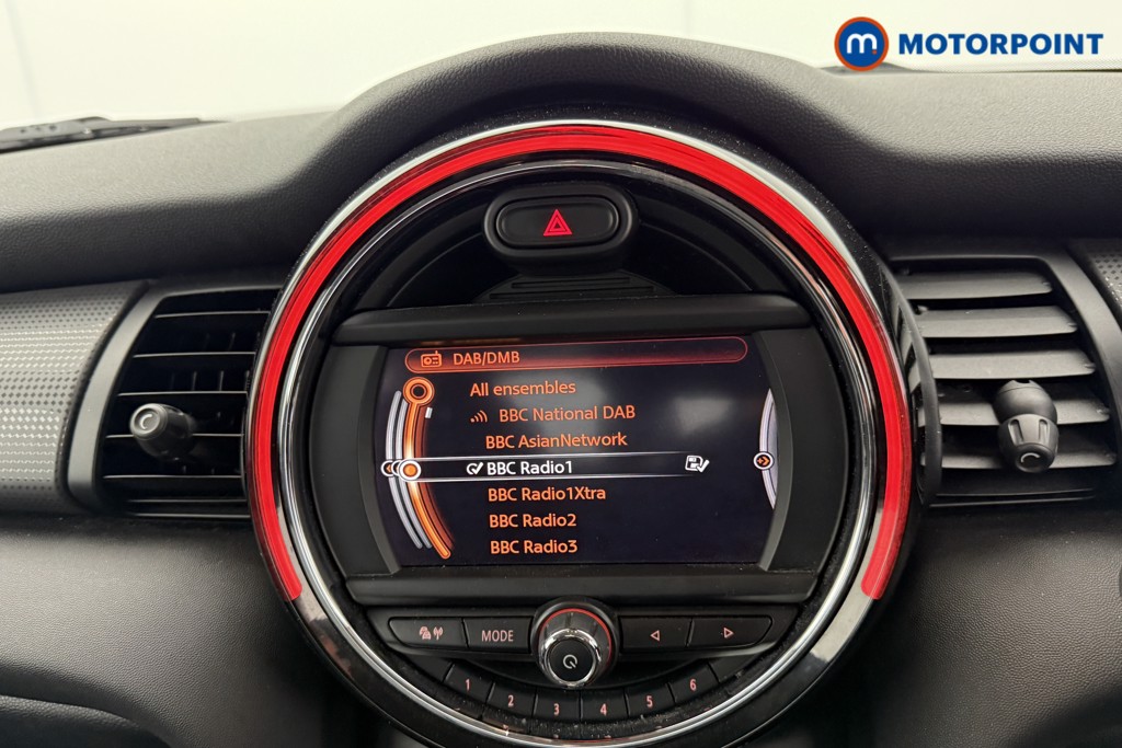 Mini Hatchback Cooper Manual Petrol Hatchback - Stock Number (1548254) - 5th supplementary image