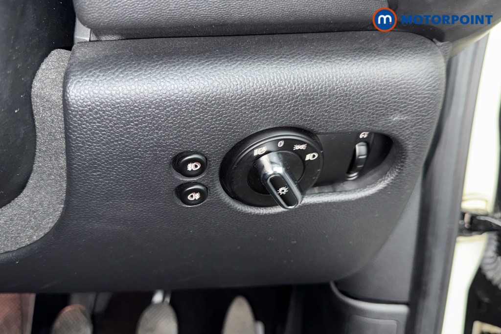 Mini Hatchback Cooper Manual Petrol Hatchback - Stock Number (1548254) - 13th supplementary image