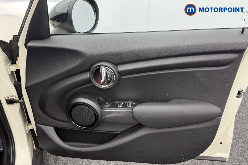 Mini Hatchback Cooper Manual Petrol Hatchback - Stock Number (1548254) - 15th supplementary image