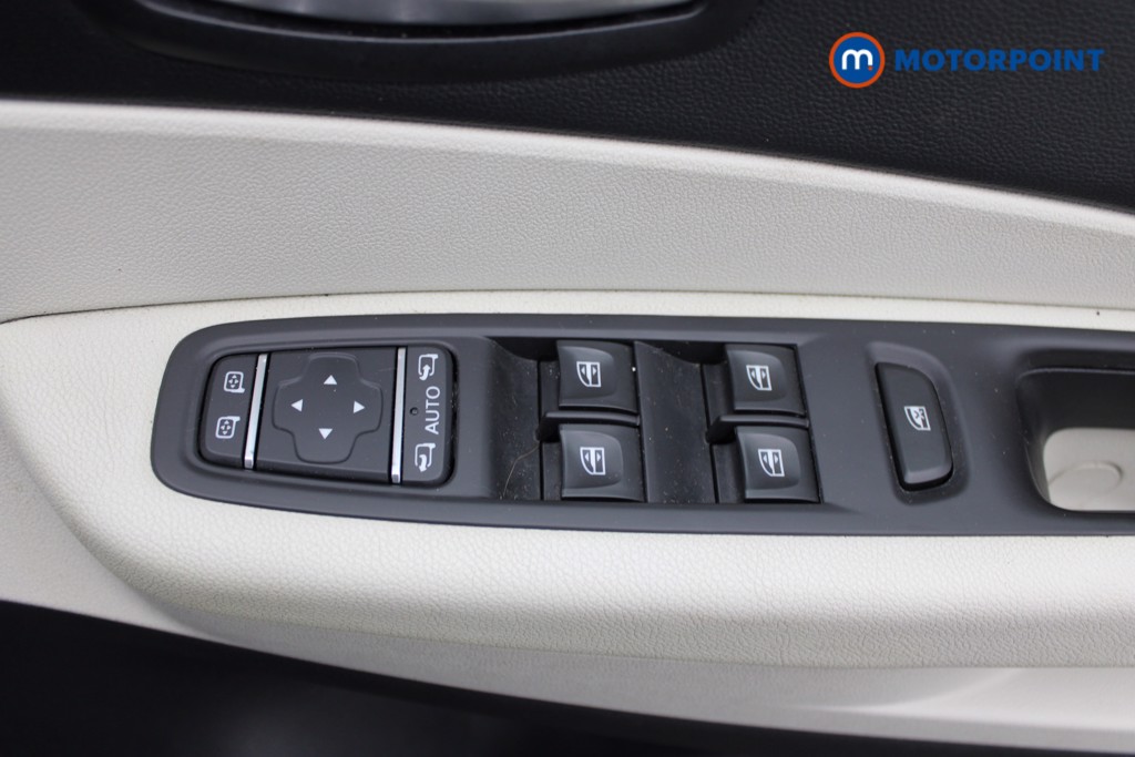 Renault Captur Gt Line Manual Petrol SUV - Stock Number (1548554) - 15th supplementary image