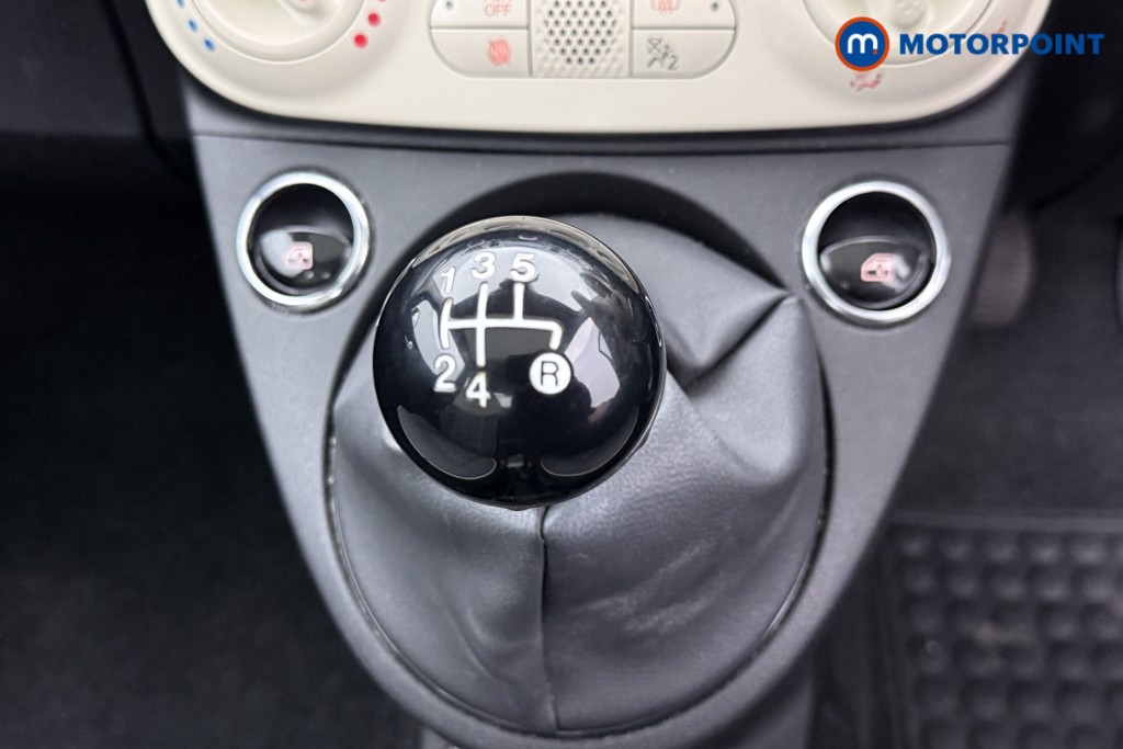 Fiat 500 Lounge Manual Petrol Hatchback - Stock Number (1548850) - 9th supplementary image