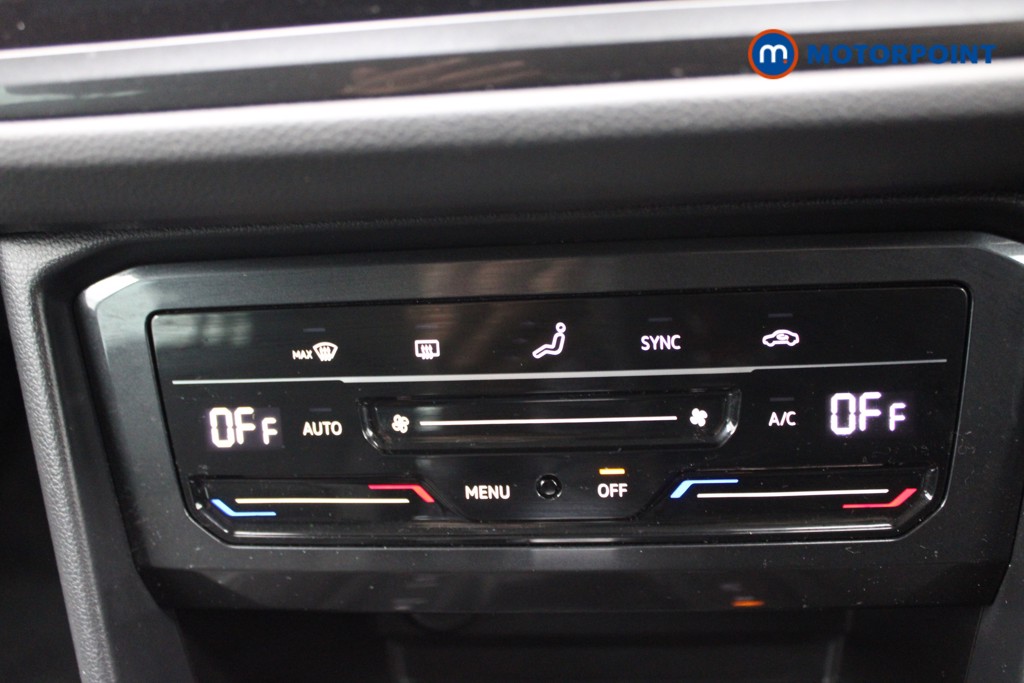 Volkswagen Tiguan Life Automatic Petrol SUV - Stock Number (1549289) - 9th supplementary image