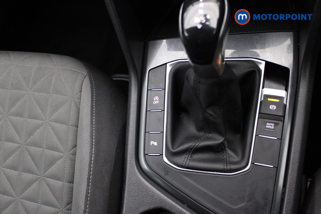 Volkswagen Tiguan Life Automatic Petrol SUV - Stock Number (1549289) - 11th supplementary image
