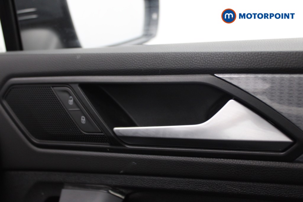 Volkswagen Tiguan Life Automatic Petrol SUV - Stock Number (1549289) - 14th supplementary image