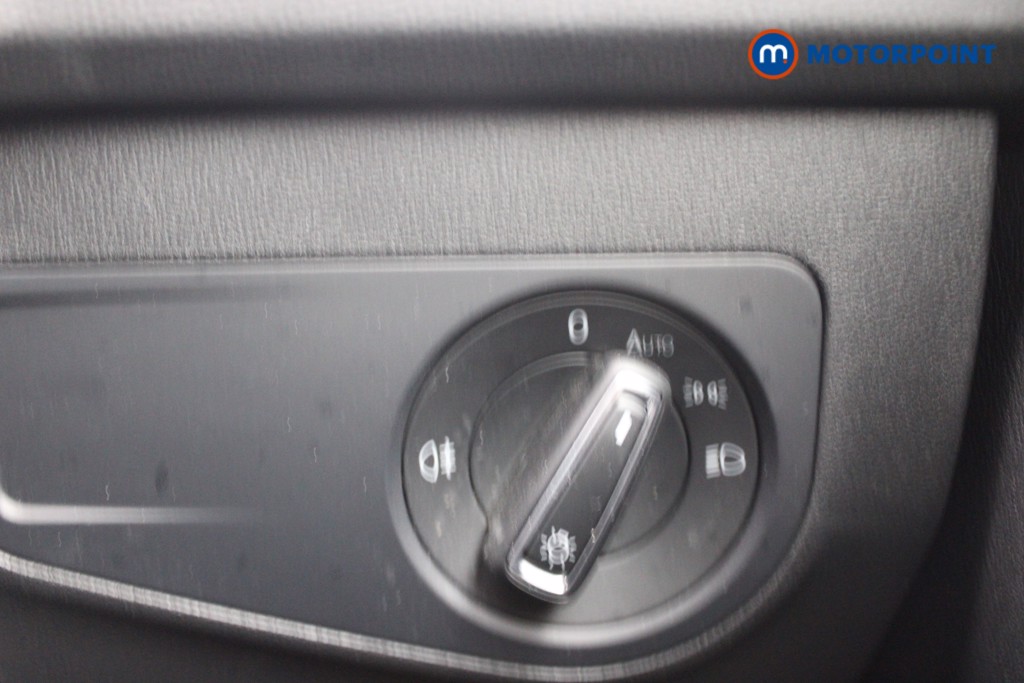 Volkswagen Tiguan Life Automatic Petrol SUV - Stock Number (1549289) - 16th supplementary image
