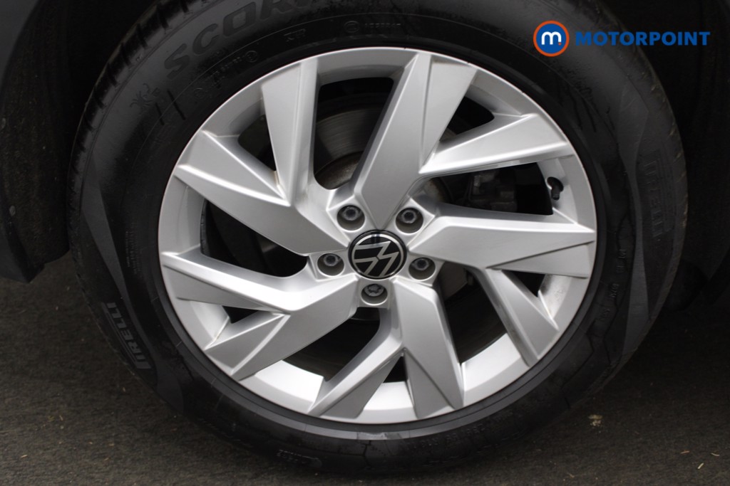 Volkswagen Tiguan Life Automatic Petrol SUV - Stock Number (1549289) - 19th supplementary image