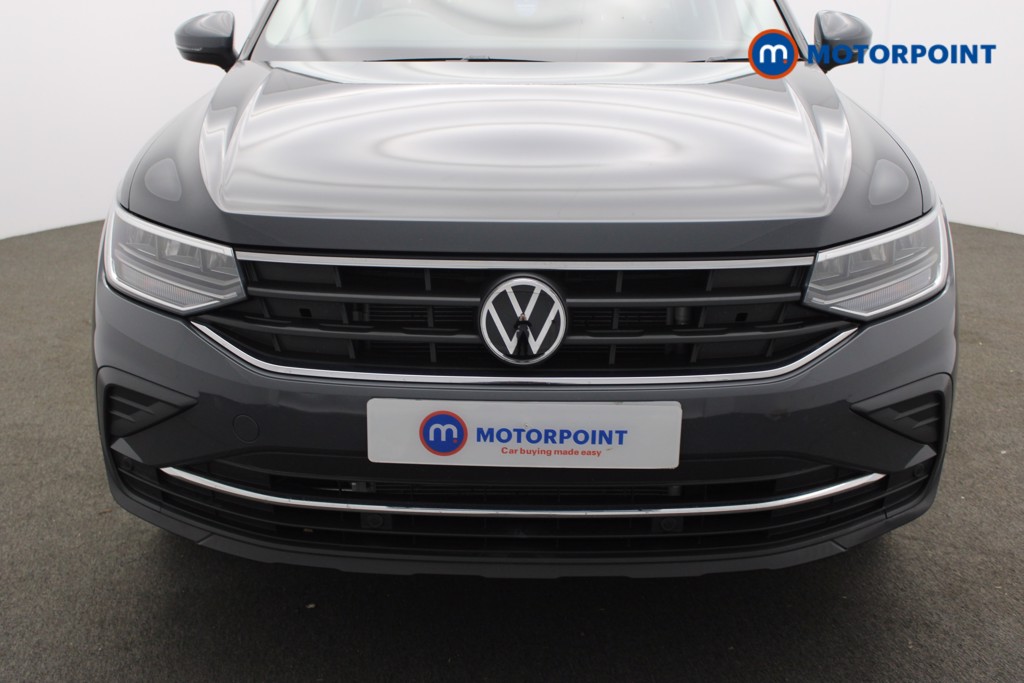 Volkswagen Tiguan Life Automatic Petrol SUV - Stock Number (1549289) - 27th supplementary image