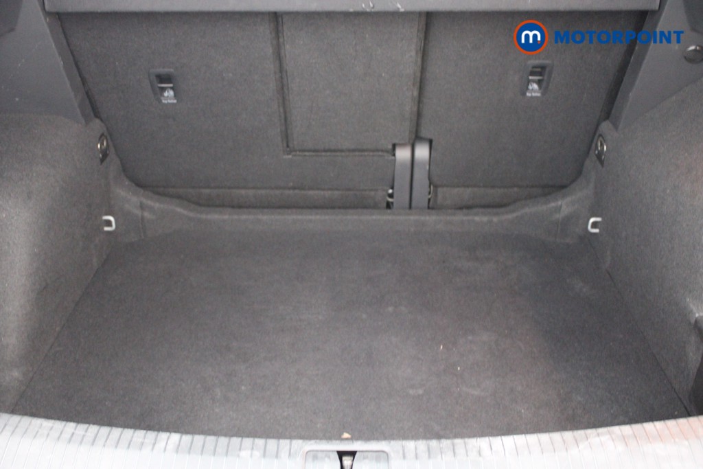 Volkswagen Tiguan Life Automatic Petrol SUV - Stock Number (1549289) - 28th supplementary image
