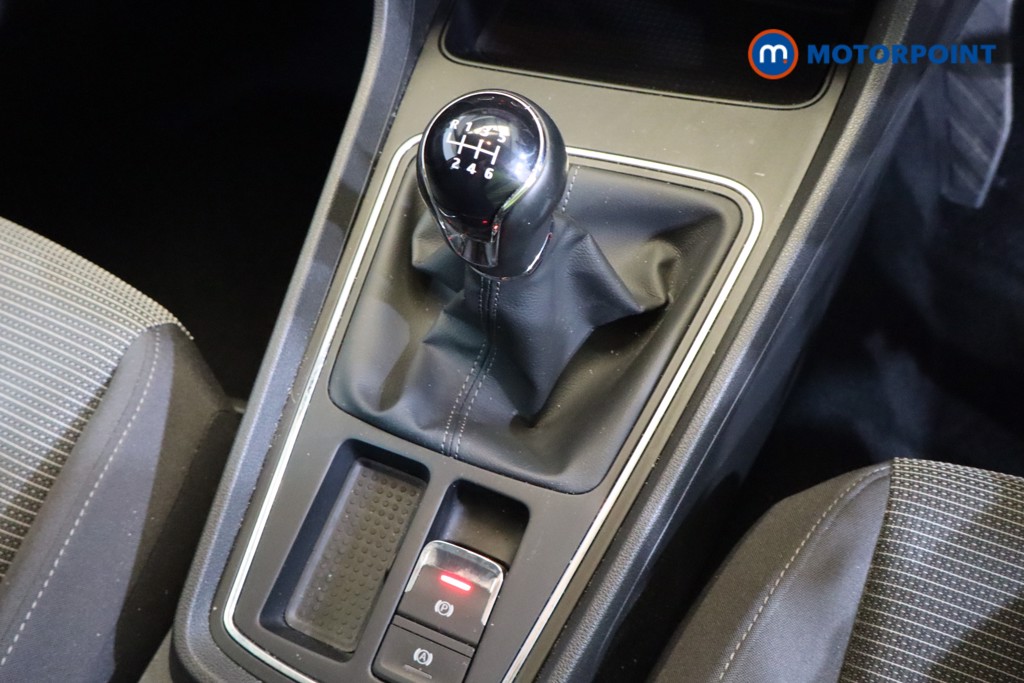 Seat Leon Se Dynamic Manual Petrol Hatchback - Stock Number (1549323) - 5th supplementary image