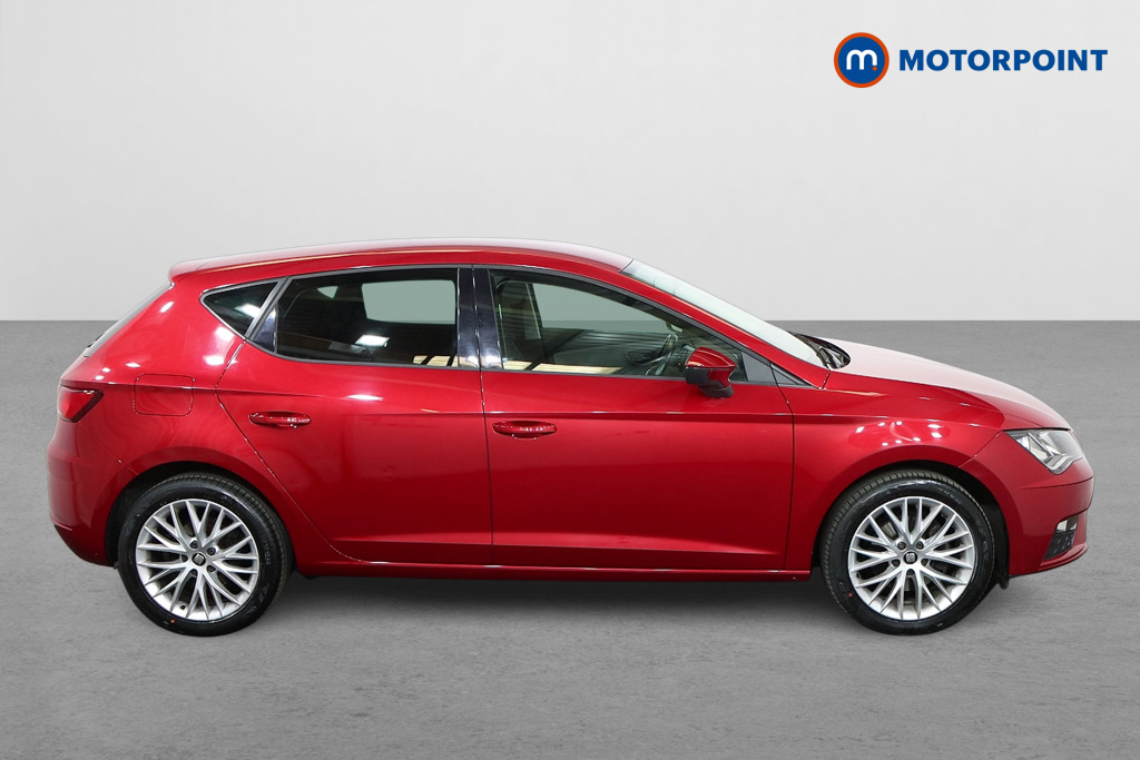 Seat Leon Se Dynamic Manual Petrol Hatchback - Stock Number (1549323) - Drivers side