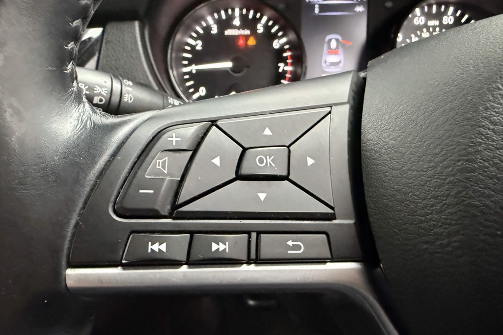 Nissan X-Trail Tekna Automatic Petrol SUV - Stock Number (1549406) - 4th supplementary image