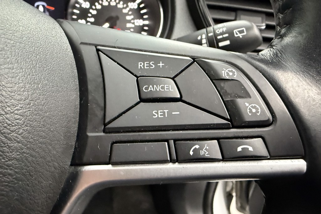 Nissan X-Trail Tekna Automatic Petrol SUV - Stock Number (1549406) - 5th supplementary image