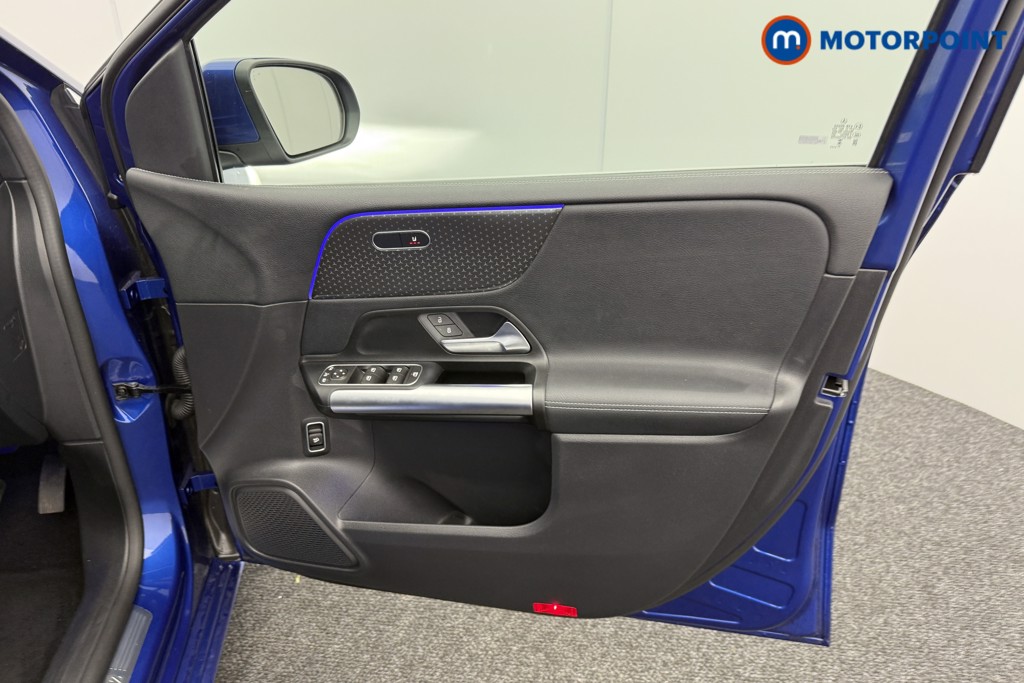 Mercedes-Benz B Class Sport Automatic Diesel Hatchback - Stock Number (1549417) - 17th supplementary image