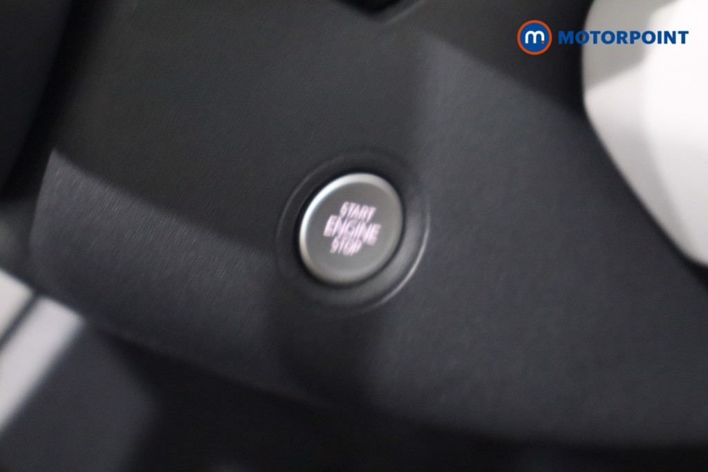 Ford Explorer Select Automatic Electric SUV - Stock Number (1549593) - 15th supplementary image