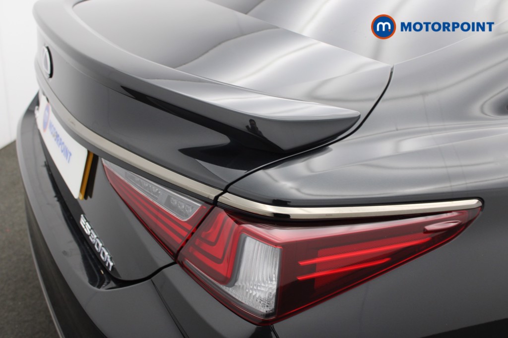 Lexus ES F-Sport Automatic Petrol-Electric Hybrid Saloon - Stock Number (1550381) - 24th supplementary image