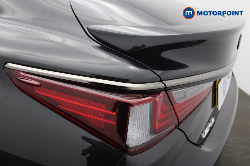 Lexus ES F-Sport Automatic Petrol-Electric Hybrid Saloon - Stock Number (1550381) - 26th supplementary image