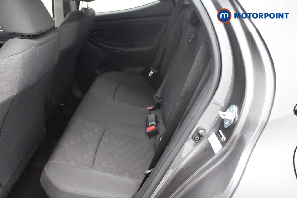 Toyota Yaris Design Automatic Petrol-Electric Hybrid Hatchback - Stock Number (1550465) - 2nd supplementary image