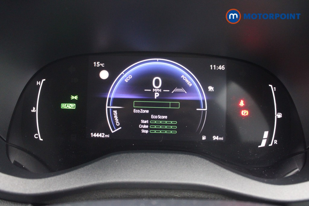Toyota Yaris Design Automatic Petrol-Electric Hybrid Hatchback - Stock Number (1550465) - 4th supplementary image