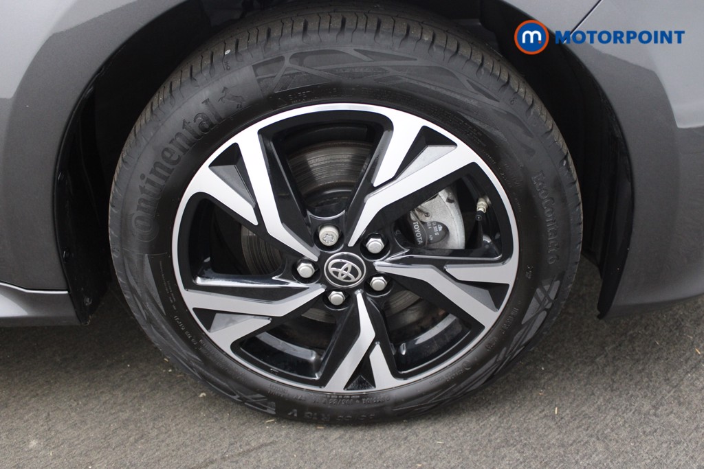 Toyota Yaris Design Automatic Petrol-Electric Hybrid Hatchback - Stock Number (1550465) - 18th supplementary image