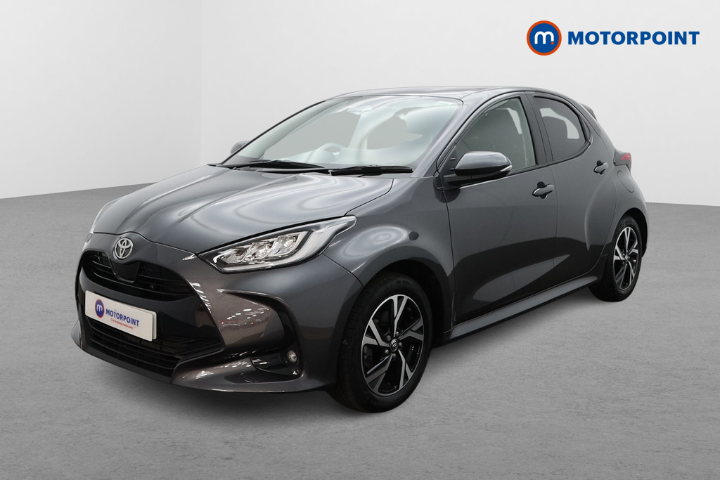 Toyota Yaris Design Automatic Petrol-Electric Hybrid Hatchback - Stock Number (1550465) - Passenger side front corner
