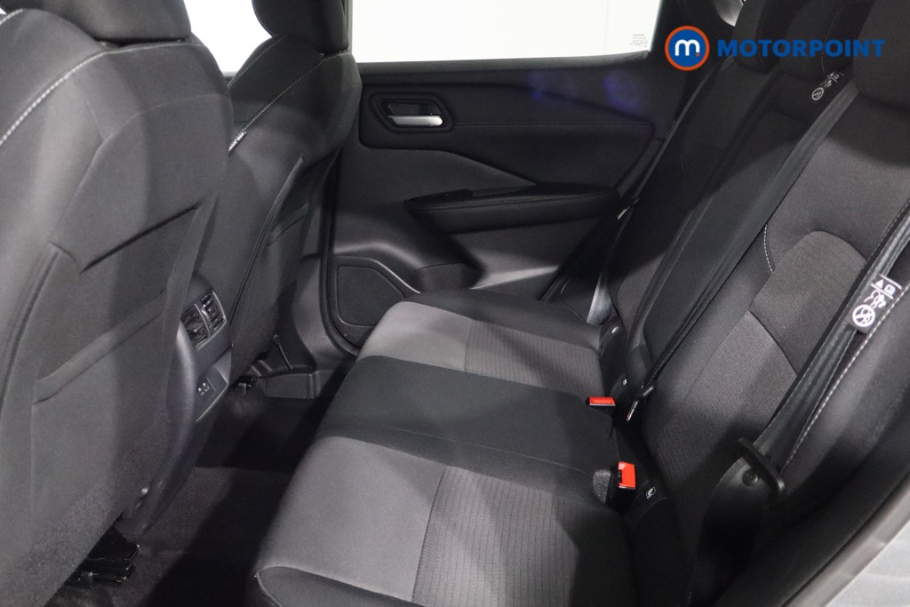 Nissan Qashqai N-Connecta Automatic Petrol-Electric Hybrid SUV - Stock Number (1550617) - 5th supplementary image