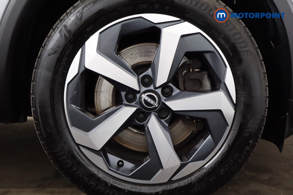 Nissan Qashqai N-Connecta Automatic Petrol-Electric Hybrid SUV - Stock Number (1550617) - 10th supplementary image