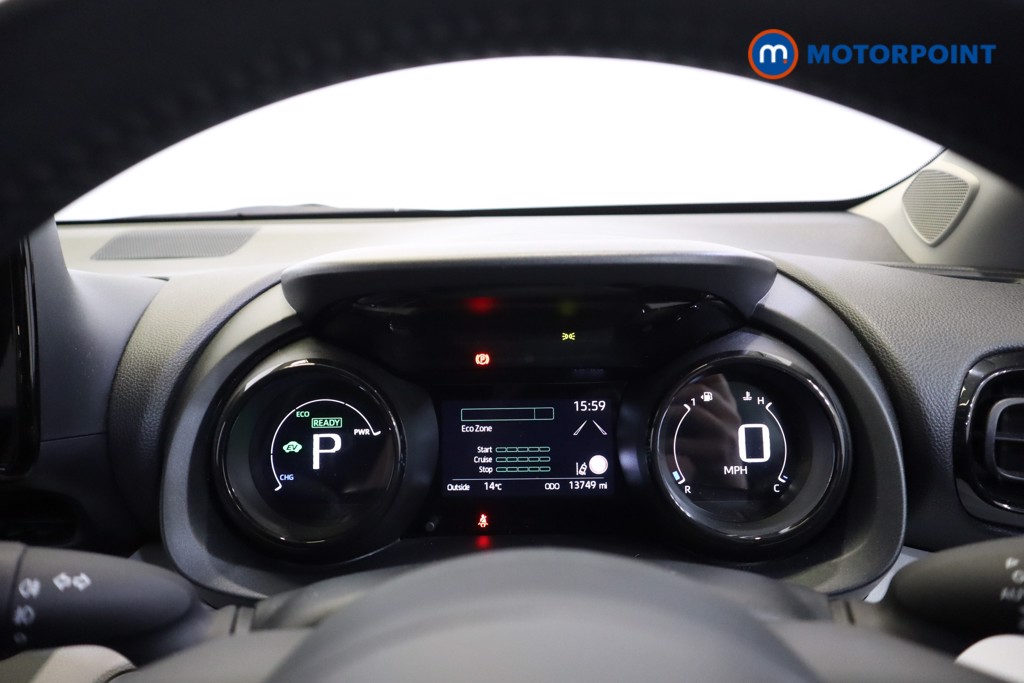 Toyota Yaris Excel Automatic Petrol-Electric Hybrid Hatchback - Stock Number (1550711) - 11th supplementary image