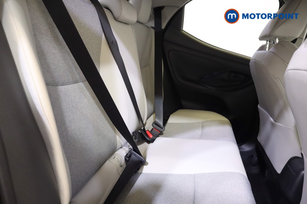 Toyota Yaris Excel Automatic Petrol-Electric Hybrid Hatchback - Stock Number (1550711) - 22nd supplementary image