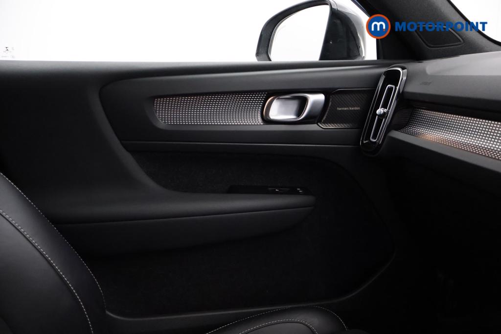 Volvo Xc40 R Design Pro Automatic Petrol SUV - Stock Number (1550825) - 7th supplementary image