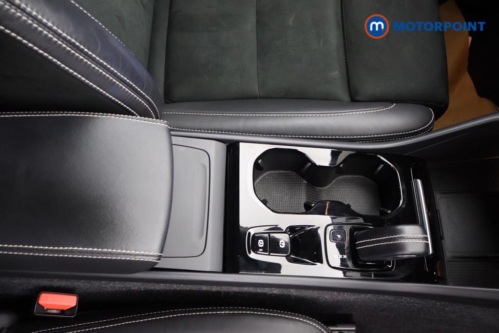 Volvo Xc40 R Design Pro Automatic Petrol SUV - Stock Number (1550825) - 8th supplementary image