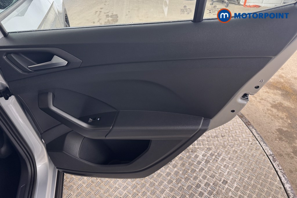 Volkswagen T-Cross SE Manual Petrol SUV - Stock Number (1550878) - 15th supplementary image