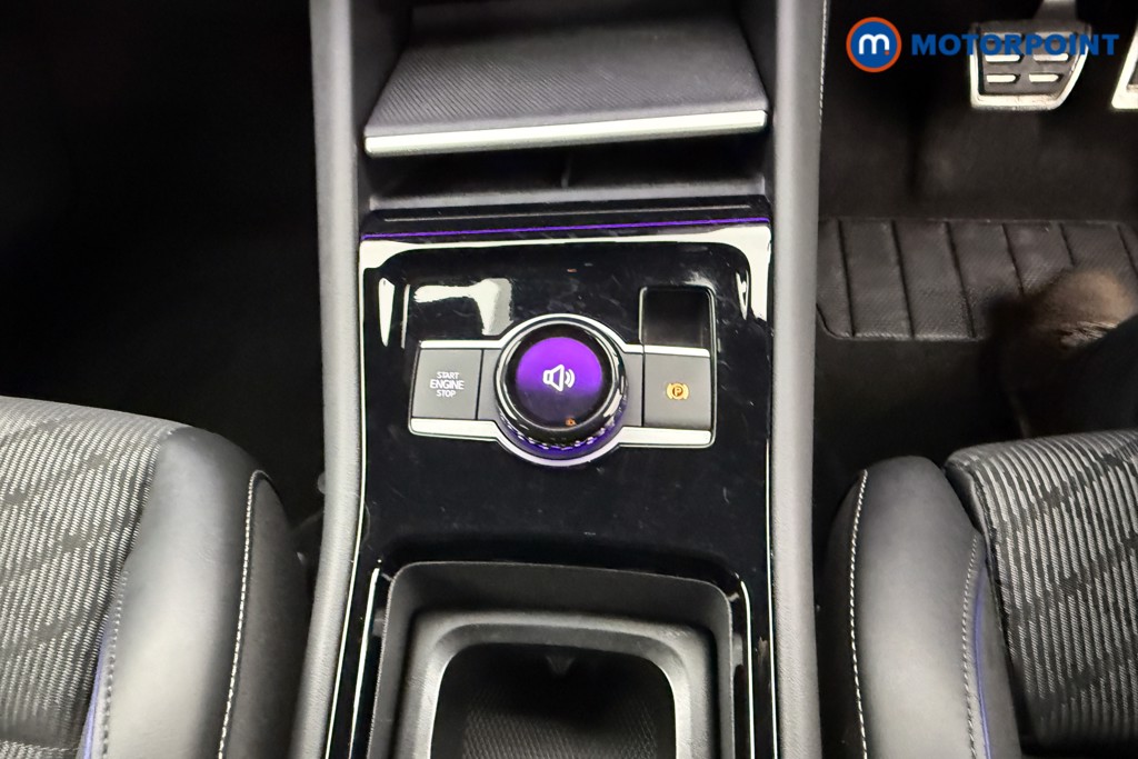 Volkswagen Tiguan R-Line Automatic Diesel SUV - Stock Number (1550962) - 11th supplementary image