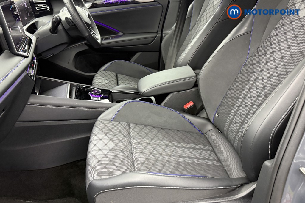 Volkswagen Tiguan R-Line Automatic Diesel SUV - Stock Number (1550962) - 22nd supplementary image