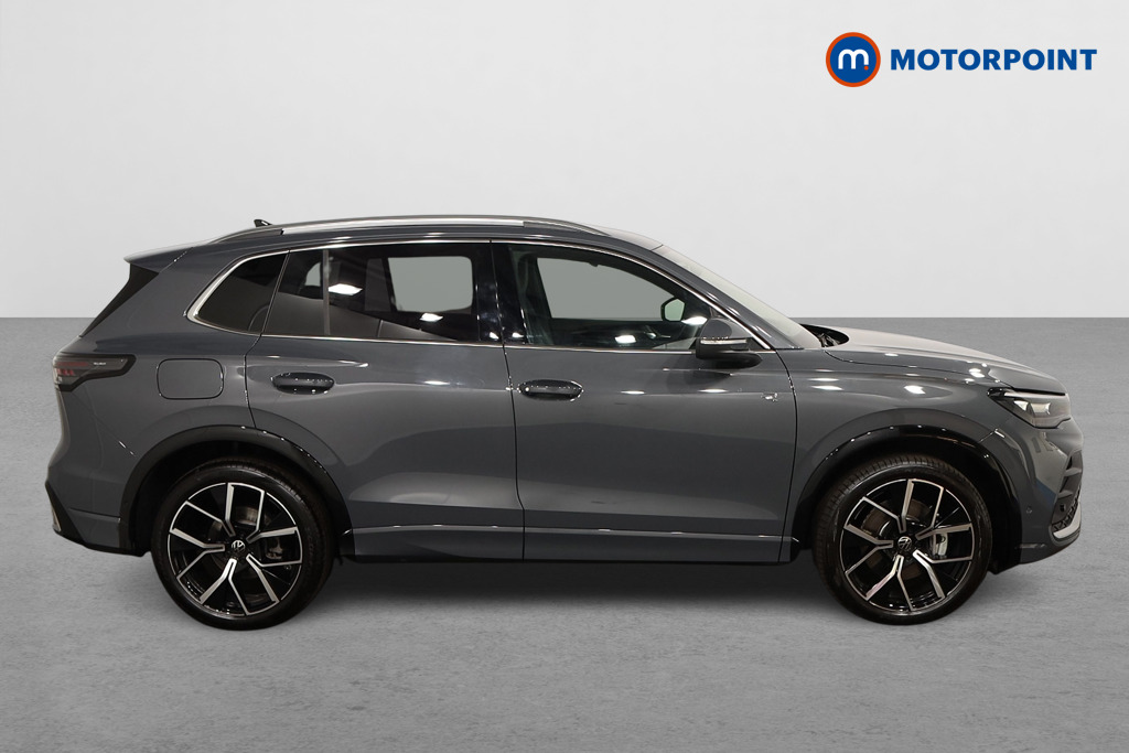 Volkswagen Tiguan R-Line Automatic Diesel SUV - Stock Number (1550965) - Drivers side
