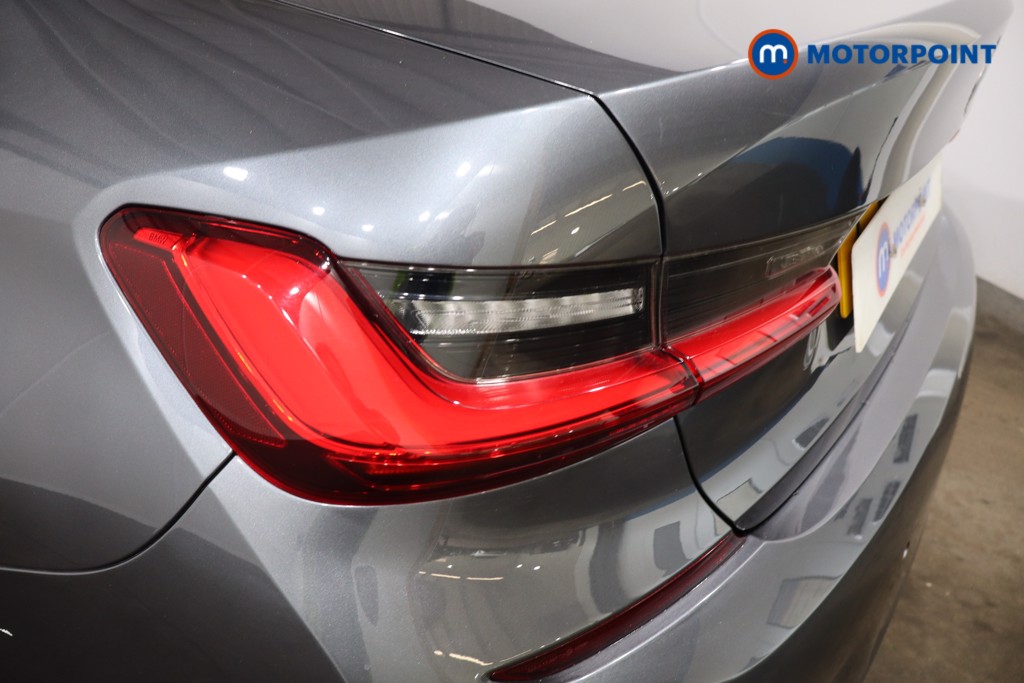 BMW 3 Series M Sport Automatic Petrol Plug-In Hybrid Saloon - Stock Number (1550966) - 25th supplementary image
