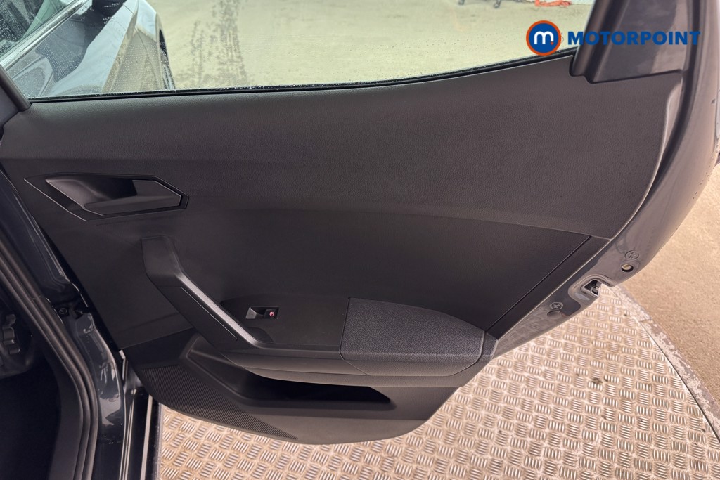 Seat Ibiza Xcellence Lux Manual Petrol Hatchback - Stock Number (1550970) - 15th supplementary image