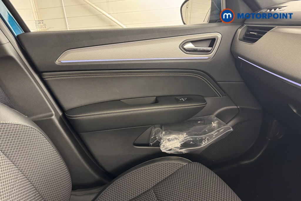 Renault Arkana Techno Automatic Petrol-Electric Hybrid SUV - Stock Number (1551003) - 11th supplementary image