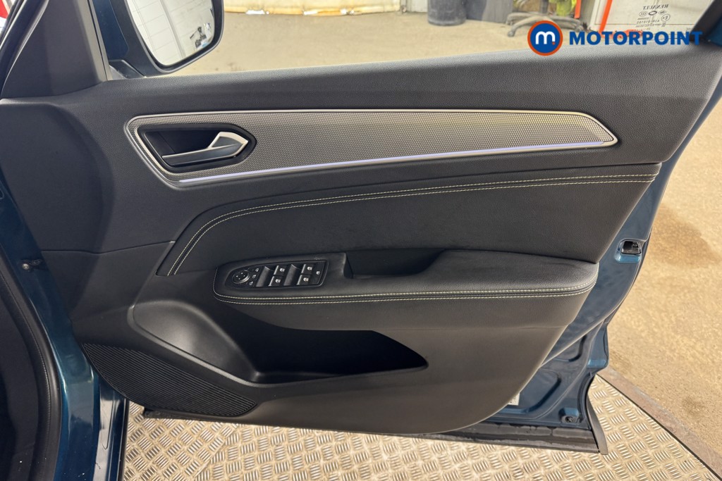 Renault Arkana Techno Automatic Petrol-Electric Hybrid SUV - Stock Number (1551003) - 14th supplementary image