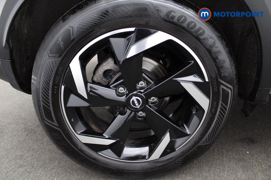 Nissan Juke N-Connecta Automatic Petrol-Electric Hybrid SUV - Stock Number (1551145) - 9th supplementary image