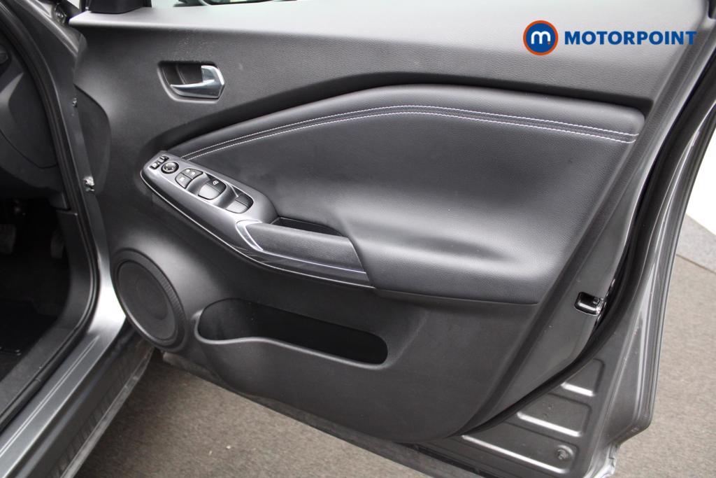 Nissan Juke N-Connecta Automatic Petrol-Electric Hybrid SUV - Stock Number (1551145) - 19th supplementary image