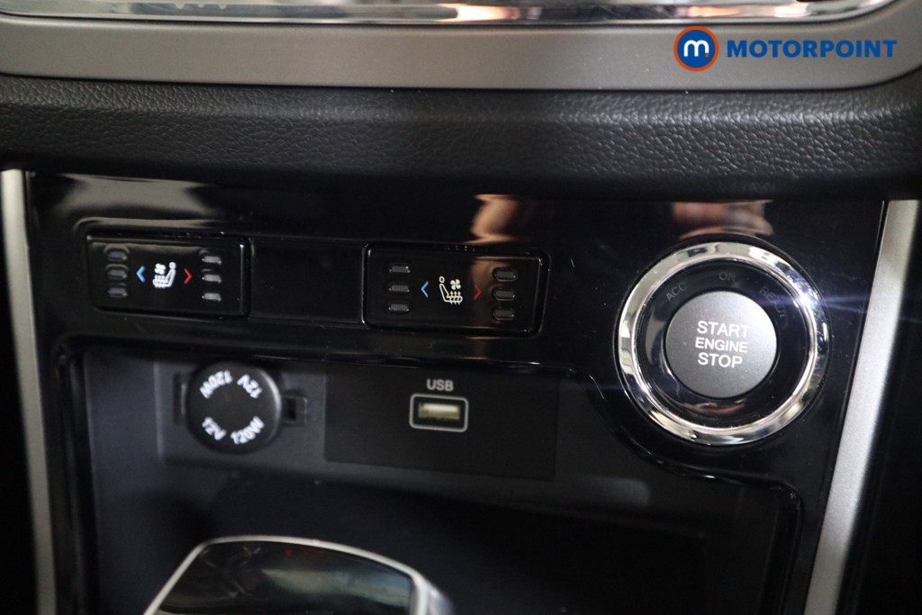 Ssangyong Korando Ultimate Automatic Petrol SUV - Stock Number (1551183) - 8th supplementary image