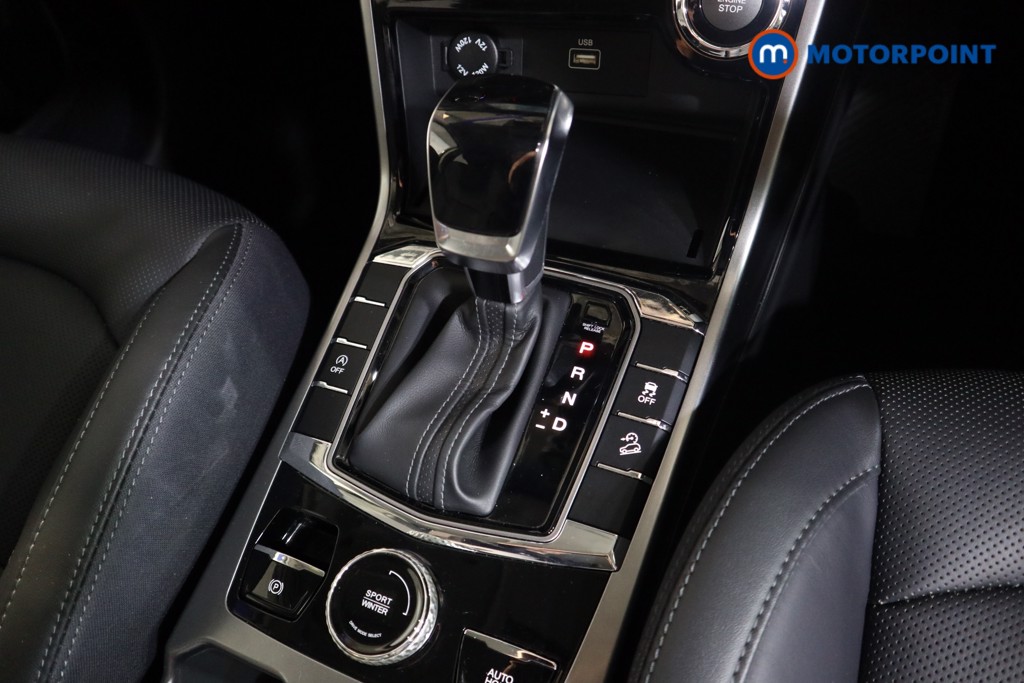Ssangyong Korando Ultimate Automatic Petrol SUV - Stock Number (1551183) - 9th supplementary image