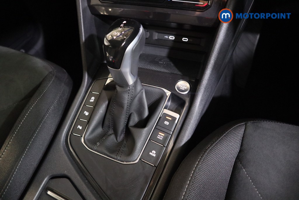 Volkswagen Tiguan Allspace Elegance Automatic Petrol SUV - Stock Number (1551197) - 8th supplementary image